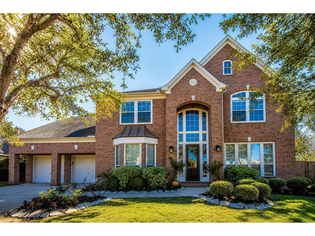 3902 A Lake Hawkins Lane, Richmond, TX 77406