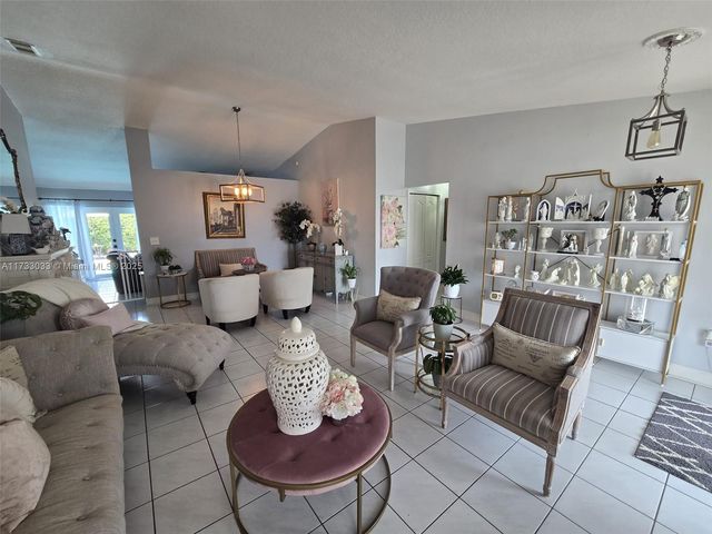 15201 SW 177th Ter, Miami, FL 33187