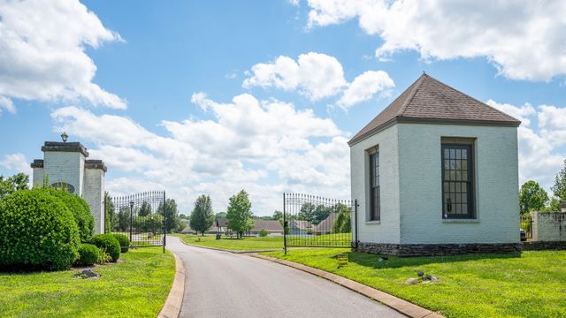 120 Ridgeview Drive, Shelbyville, TN 37160