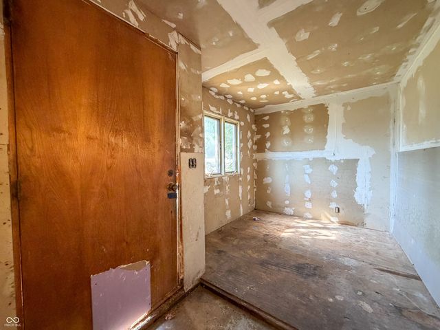 2826 Walton Street, Anderson, IN 46016