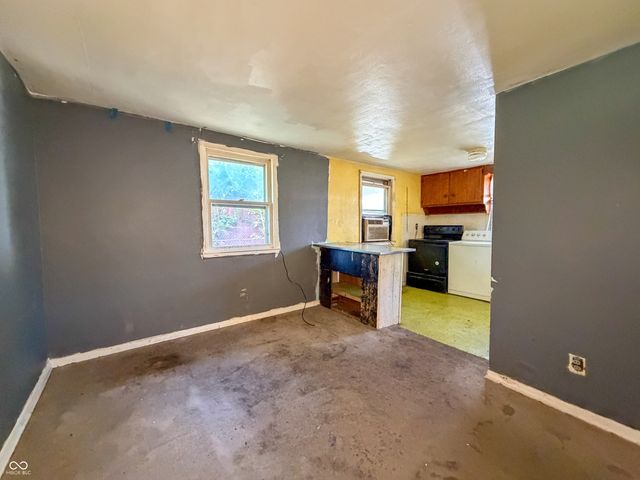 2826 Walton Street, Anderson, IN 46016