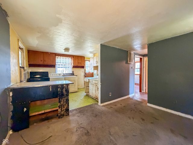 2826 Walton Street, Anderson, IN 46016