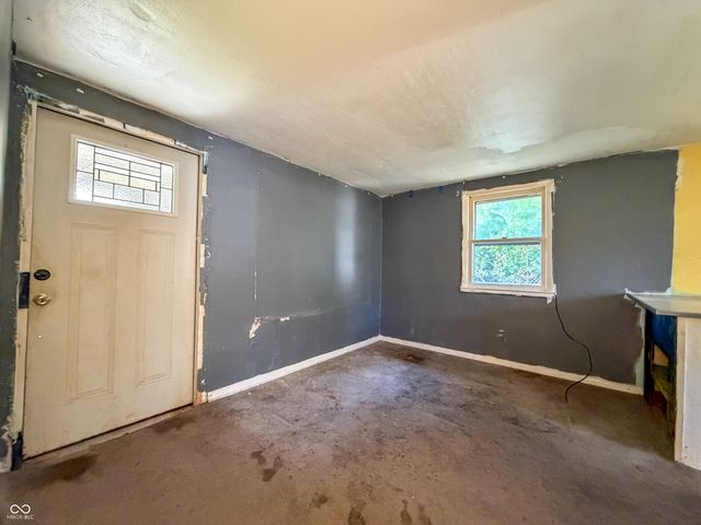 2826 Walton Street, Anderson, IN 46016