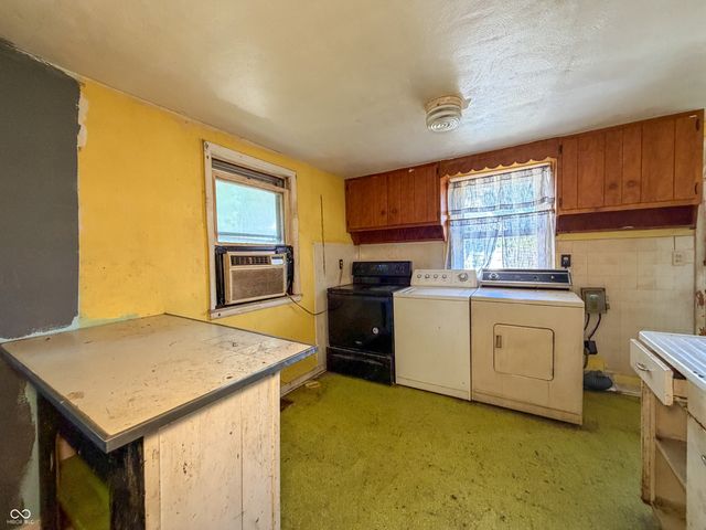 2826 Walton Street, Anderson, IN 46016