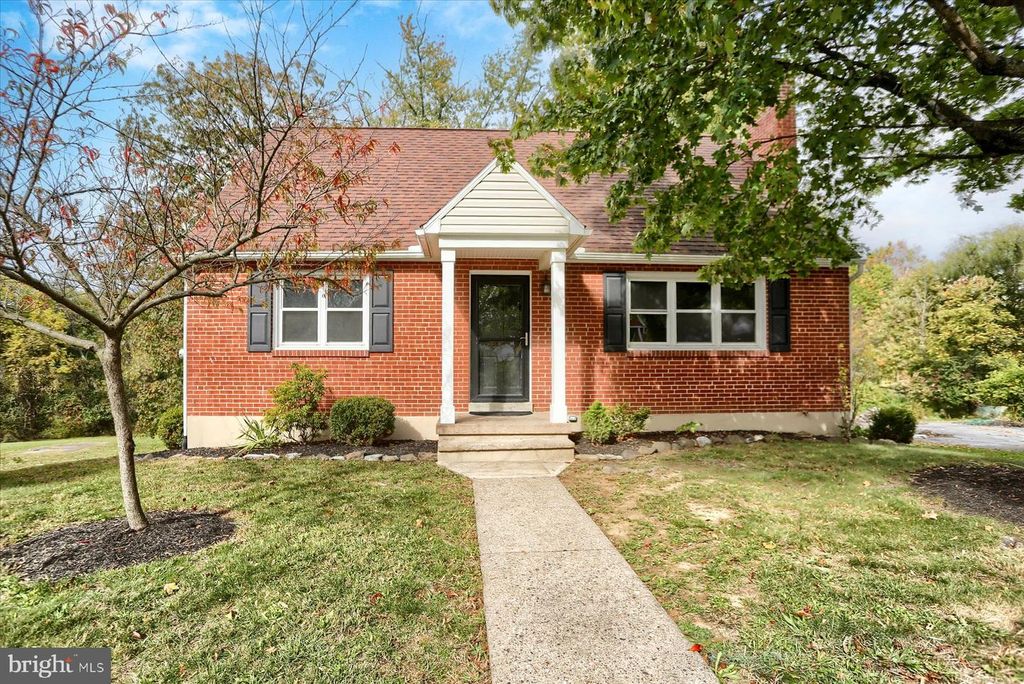 36 STATE DR, Harrisburg, PA 17112