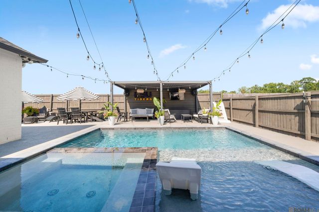 17363 Fox Glove Ave, Prairieville, LA 70769
