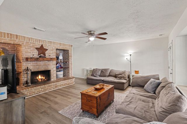 4522 Enchantedgate Drive, Spring, TX 77373