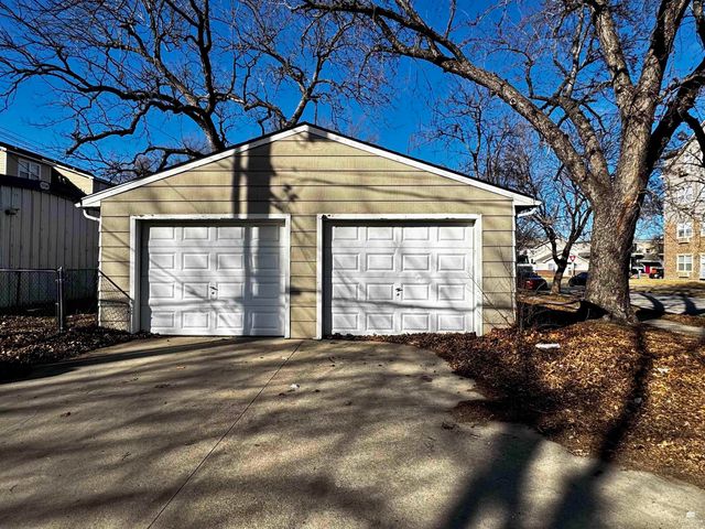 1001 Moro Street, Manhattan, KS 66502