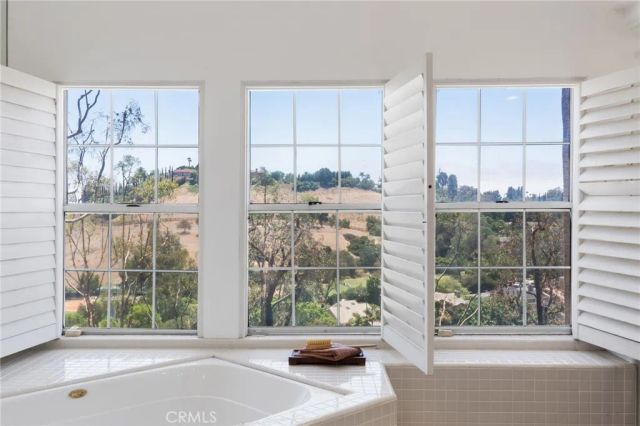 25842 Elderbrook, Laguna Hills, CA 92653