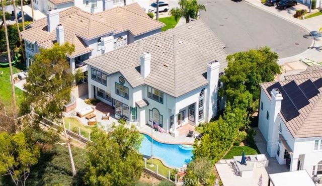 25842 Elderbrook, Laguna Hills, CA 92653
