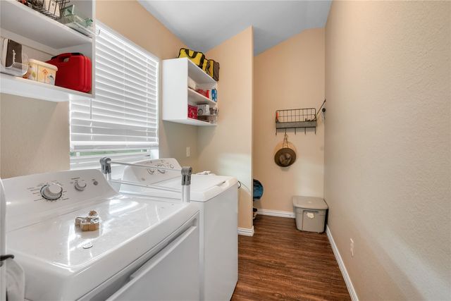 190 Emerald Drive, Weatherford, TX 76087