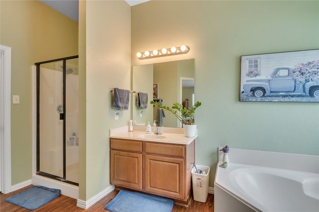 190 Emerald Drive, Weatherford, TX 76087