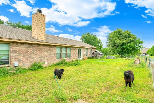 190 Emerald Drive, Weatherford, TX 76087