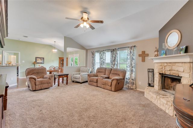 190 Emerald Drive, Weatherford, TX 76087