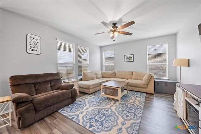 8711 Stonehollow Drive, Temple, TX 76502