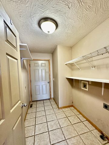 2282 W Camino Alto Street, Springfield, MO 65810