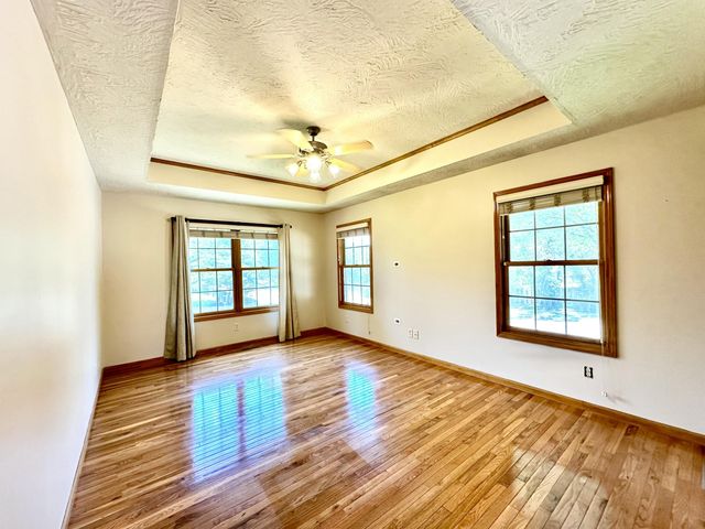 2282 W Camino Alto Street, Springfield, MO 65810