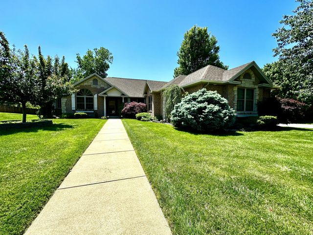 2282 W Camino Alto Street, Springfield, MO 65810