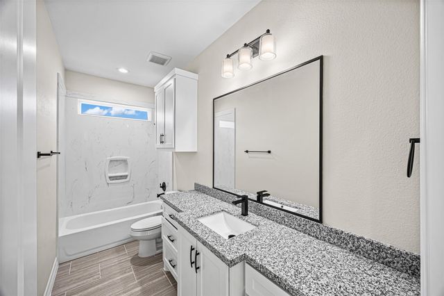 499 Road 6609, Dayton, TX 77535