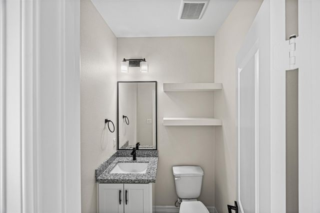 499 Road 6609, Dayton, TX 77535