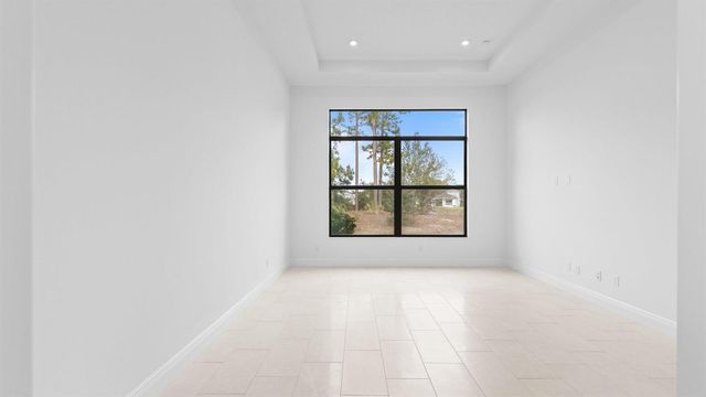 375 SE Via Sangro, Port St. Lucie, FL 34952