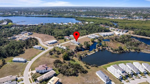 375 SE Via Sangro, Port St. Lucie, FL 34952