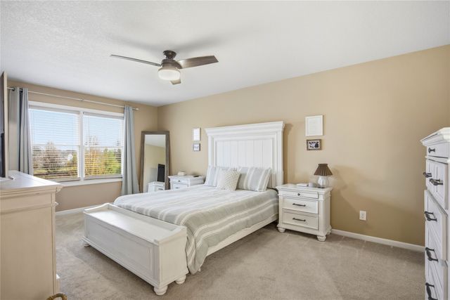 211 SW Oakmont Drive, Ankeny, IA 50023