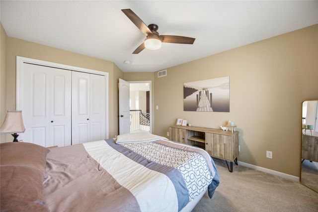 211 SW Oakmont Drive, Ankeny, IA 50023