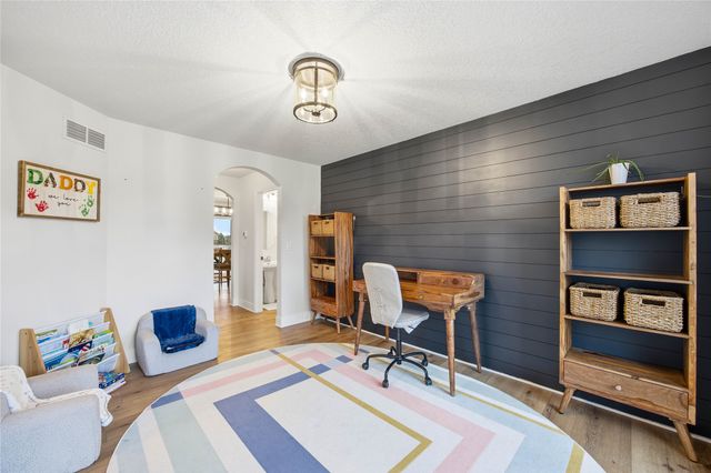 211 SW Oakmont Drive, Ankeny, IA 50023