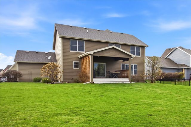211 SW Oakmont Drive, Ankeny, IA 50023