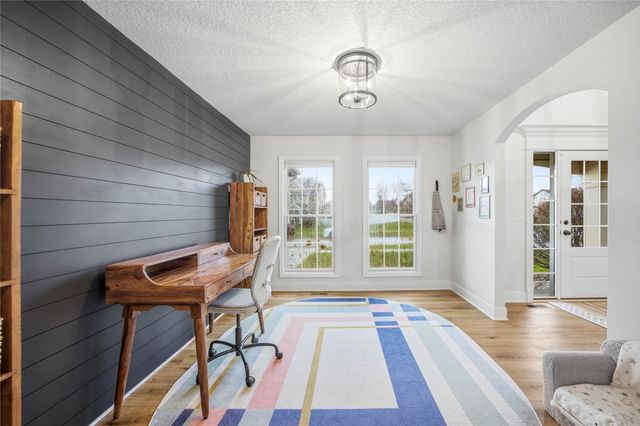 211 SW Oakmont Drive, Ankeny, IA 50023