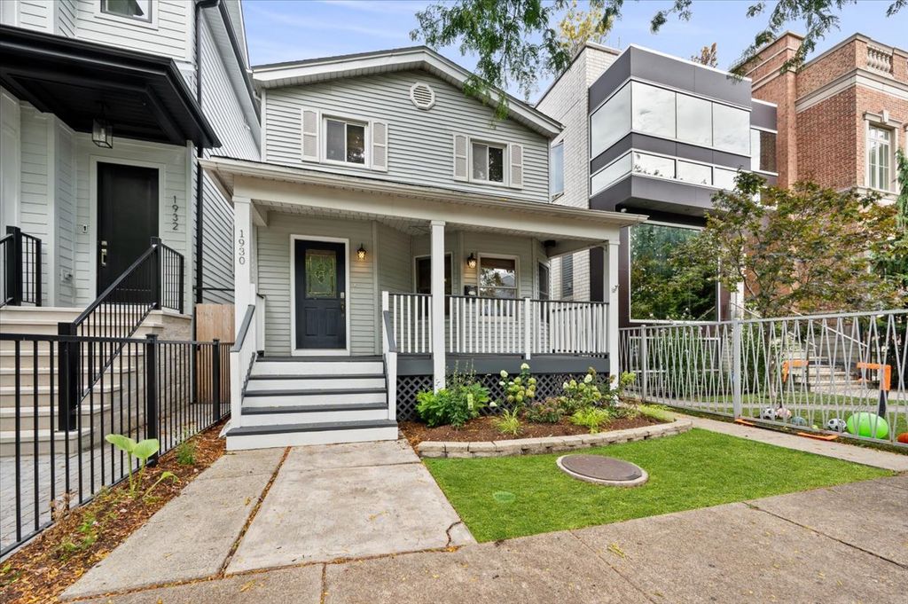 1930 W Wolfram Street, Chicago, IL 60657 — exterior