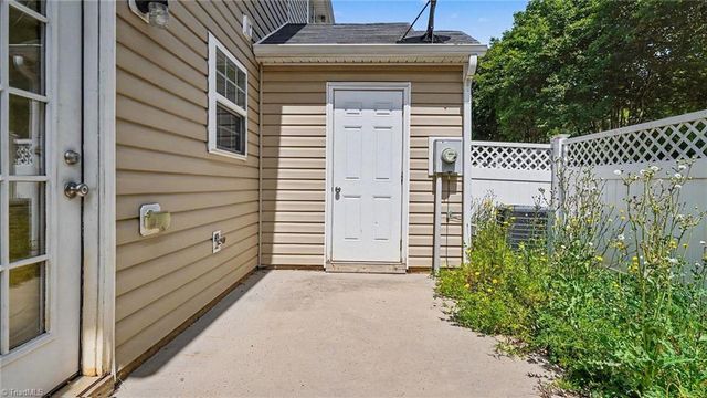 4293 Youngstown Drive, Greensboro, NC 27405