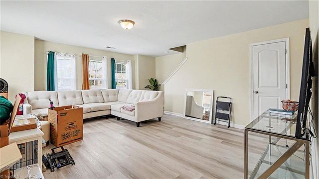 4293 Youngstown Drive, Greensboro, NC 27405