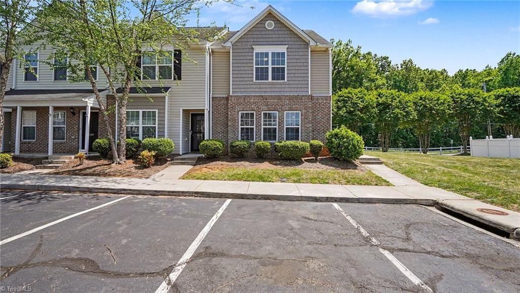 4293 Youngstown Drive, Greensboro, NC 27405