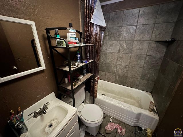 219 S East ST, Emporia, KS 66801