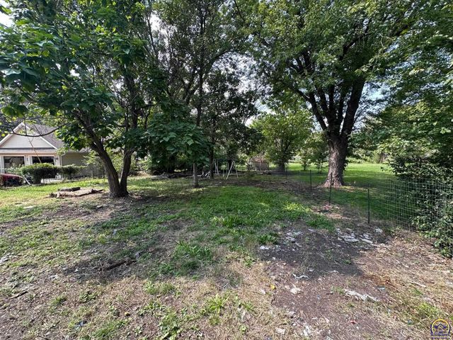 219 S East ST, Emporia, KS 66801