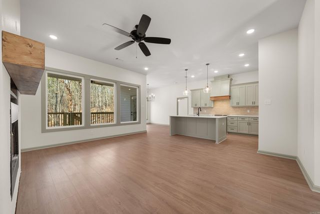 347 Diamondhead Drive, Hot Springs, AR 71913