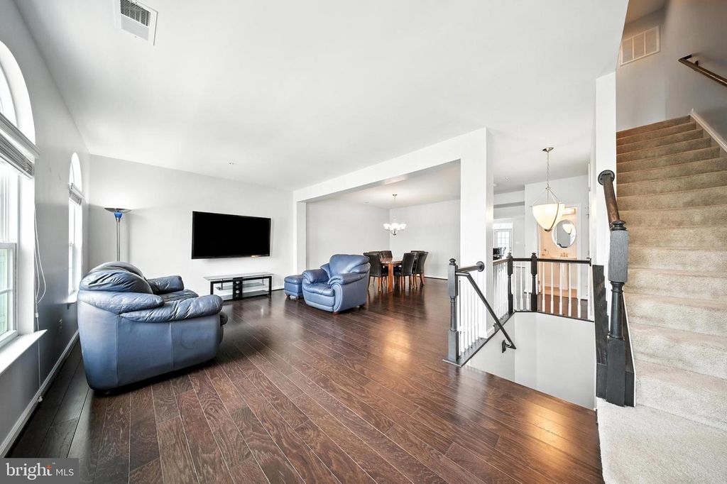 7470 BRUNSON CIR #9H, Gainesville, VA 20155