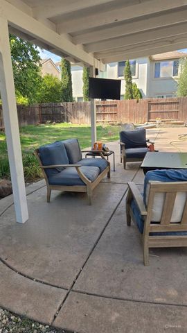 702 Misty Moor CT, Lincoln, CA 95648