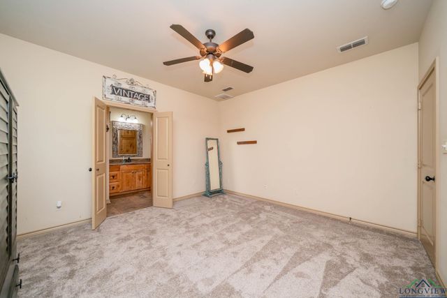 233 Collins Ct., Gladewater, TX 75647