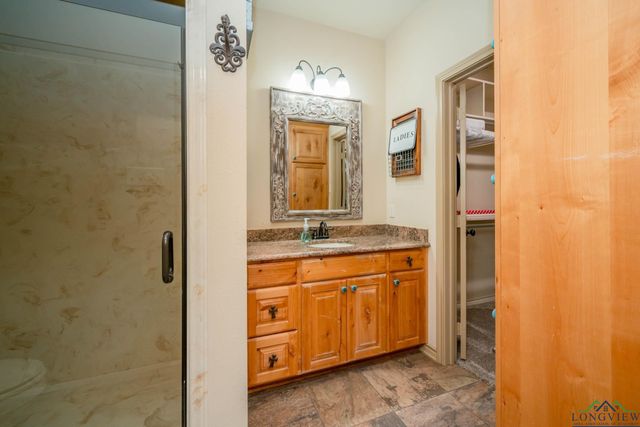 233 Collins Ct., Gladewater, TX 75647