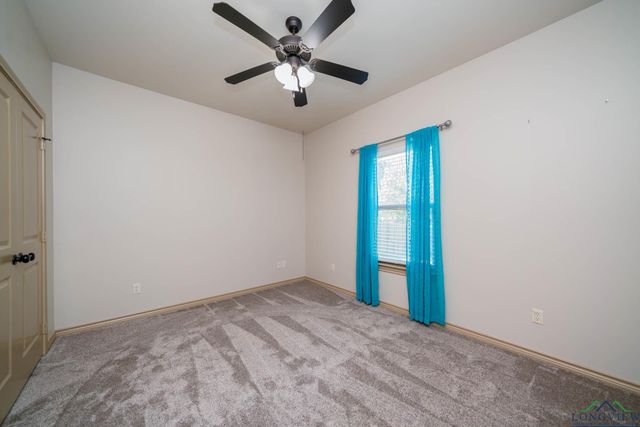 233 Collins Ct., Gladewater, TX 75647