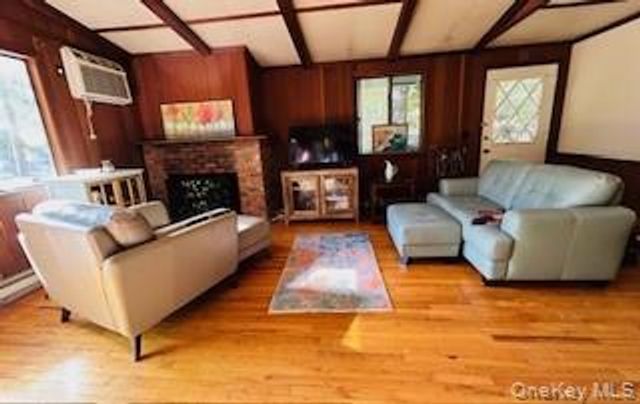 9 Cardiff, Rock Hill, NY 12775