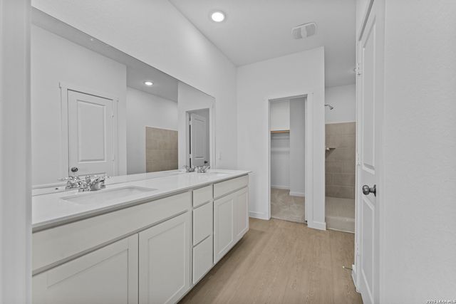 4986 Mission Tejas Road, Marion, TX 78124