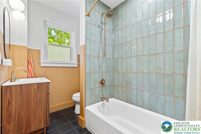 2033 Brown Street, Allentown City, PA 18104