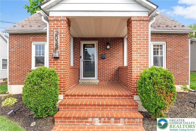 2033 Brown Street, Allentown City, PA 18104