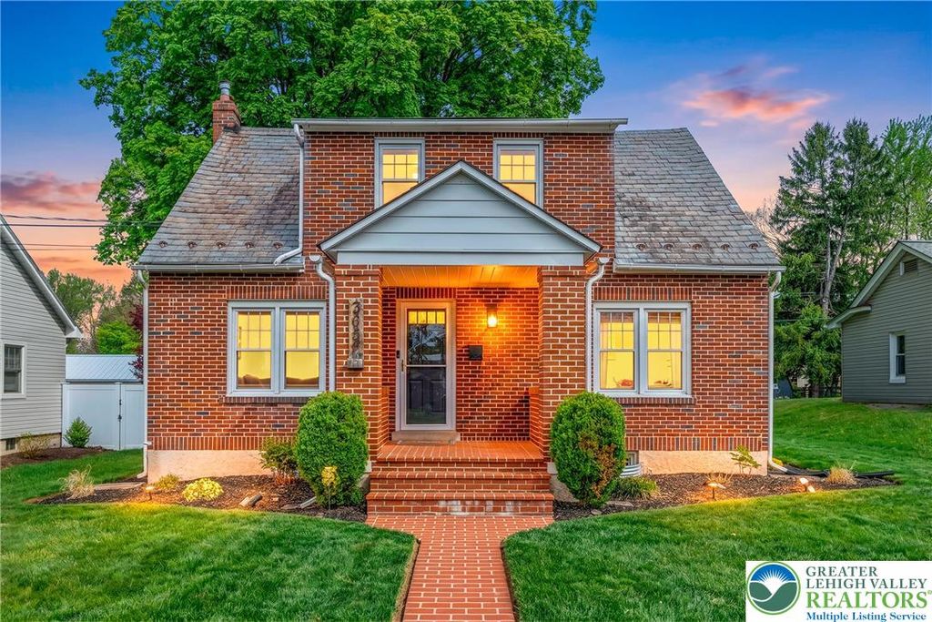 2033 Brown Street, Allentown City, PA 18104