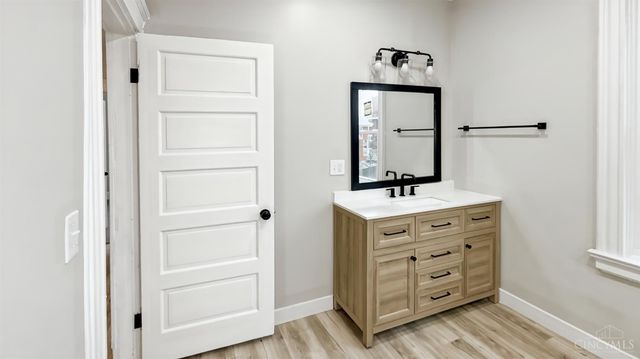 1136 Gilsey Avenue, Cincinnati, OH 45205