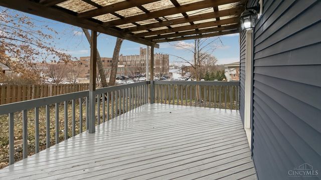 1136 Gilsey Avenue, Cincinnati, OH 45205